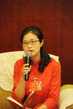 楊帆代表:建議運用互聯網和大數據技術,加快推進產業工人隊伍建設