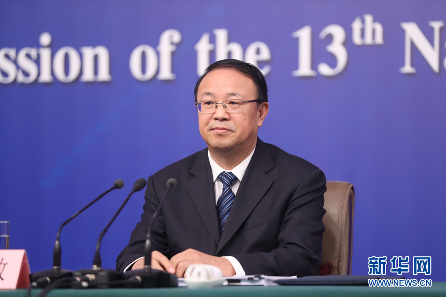 農業(yè)部新聞發(fā)言人、辦公廳主任潘顯政