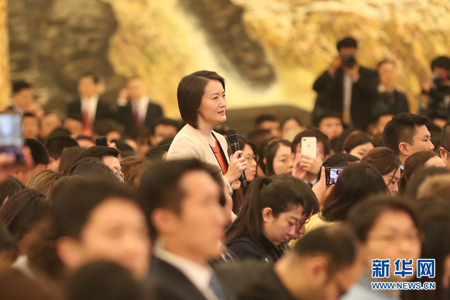 李克強(qiáng):發(fā)揮粵港澳各自優(yōu)勢,形成互補(bǔ),打造新的增長極