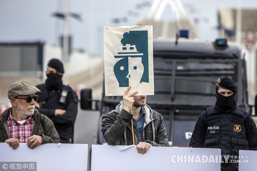 西班牙：世界最大游輪啟航 民眾街頭抗議污染問(wèn)題