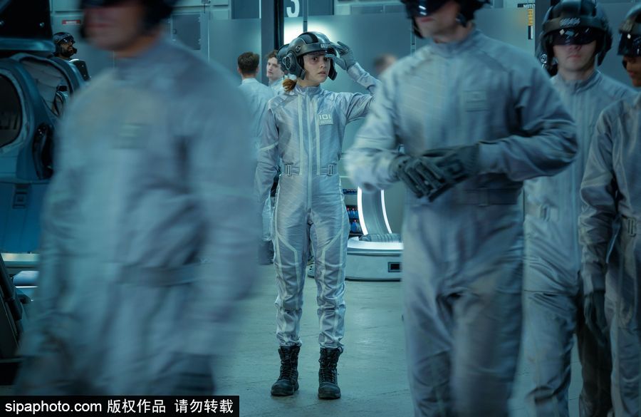 電影《頭號(hào)玩家》劇照海報(bào) 斯皮爾伯格8年來(lái)票房首過(guò)3億