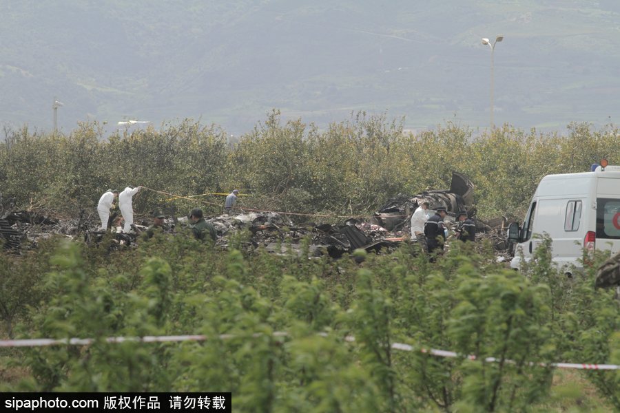 阿爾及利亞軍機墜毀257人遇難 現場畫面曝光