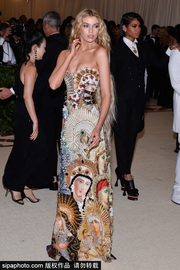 時(shí)尚界奧斯卡Met Gala來襲 眾女星紅毯爭艷美出新高度