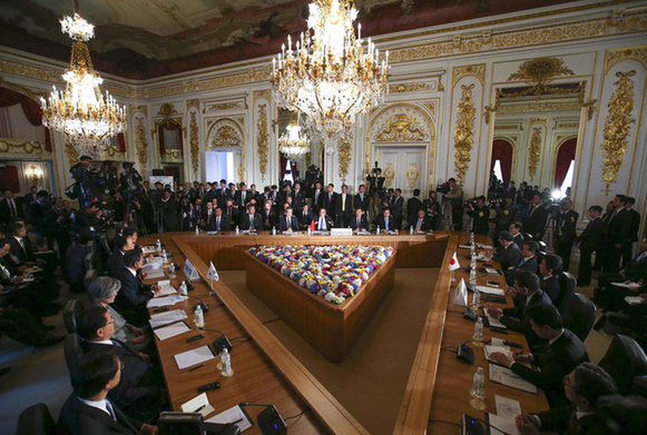 李克強：標本兼治，推動實現(xiàn)半島和平穩(wěn)定