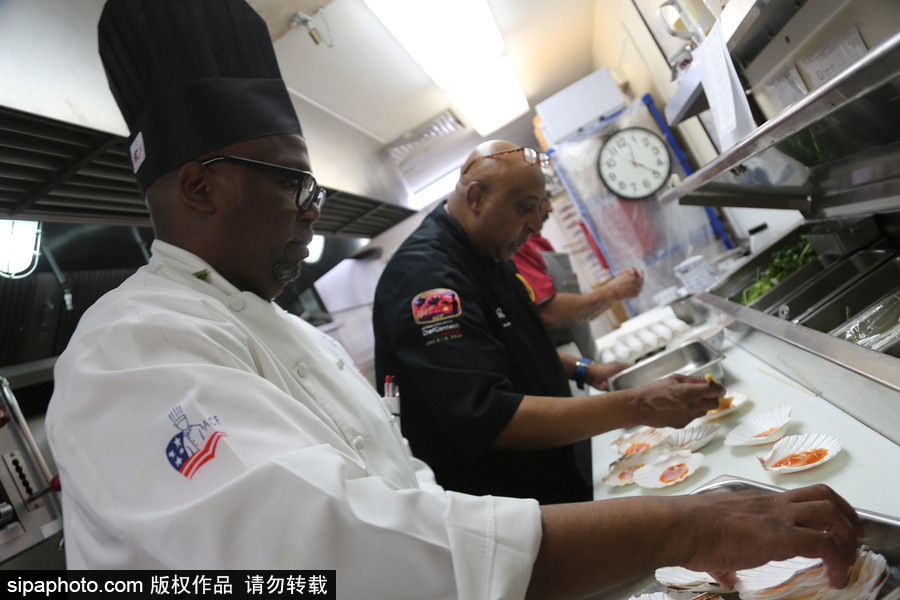 出獄不怕沒飯碗！ 美國一監(jiān)獄傳授囚犯廚技