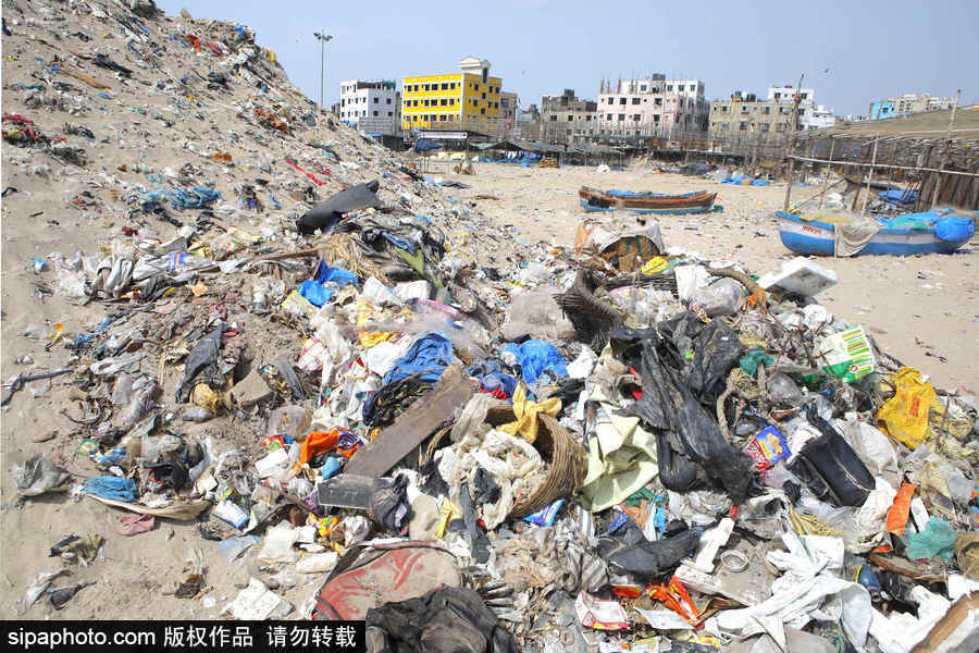 印度海灘成垃圾場 環(huán)保志愿者數(shù)年如一日堅(jiān)持清理