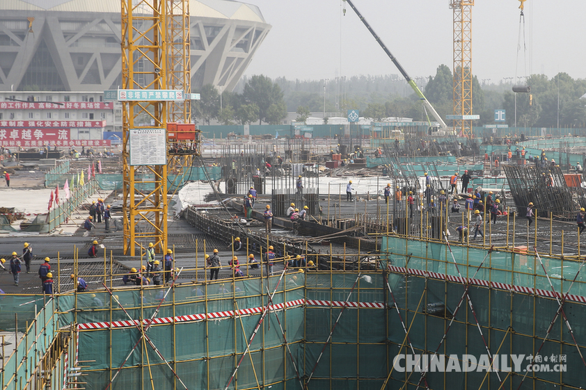 國家速滑館正在建設中