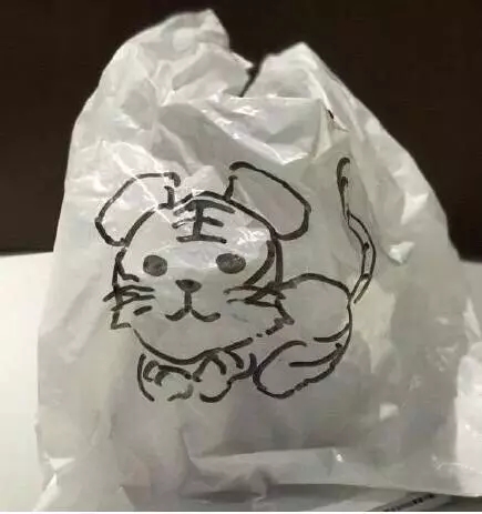 “失戀了，小哥可以給我畫只小腦斧嗎？”盤點外賣小哥收到過的奇葩要求丨外媒說