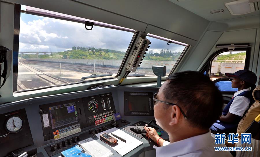 蒙內鐵路累計發送旅客近138萬人次