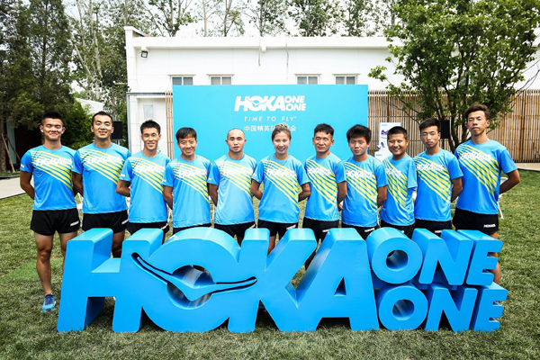 HOKA ONE ONE®中國精英隊首發陣容亮相<BR>最強戰隊火力全開 盡顯王者風范