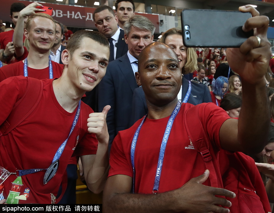 世界杯另一道風景線 俄組委會舉行志愿者大會表達感謝