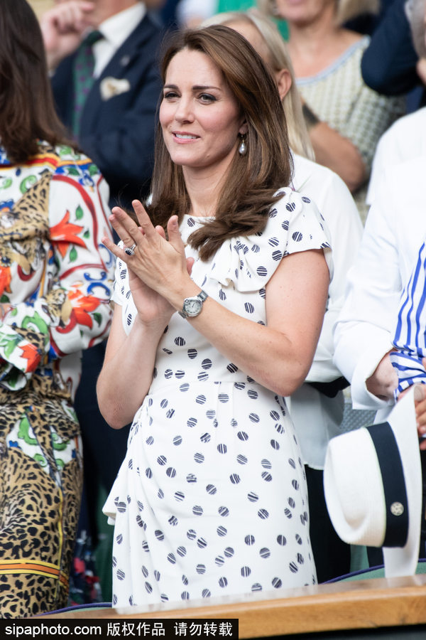 凱特、梅根兩位王妃同框亮相溫網觀戰 氣質優雅