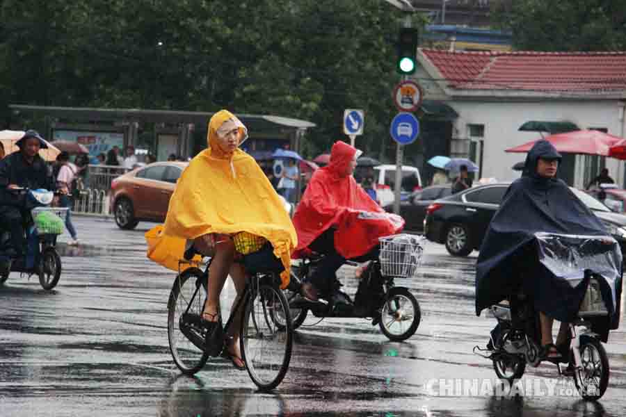 北京暴雨黃色預警繼續 局地暴雨
