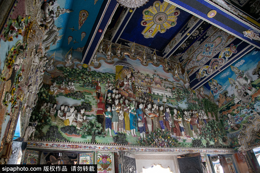 泰國曼谷一廟宇驚現(xiàn)超人、皮卡丘等動漫雕像 跨界裝飾創(chuàng)意無窮！