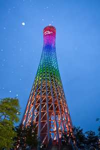 廣州地標“小蠻腰”“七夕”見證浪漫