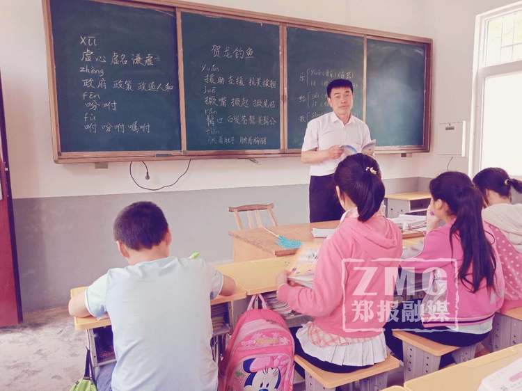 扎根深山17年！河南教師張玉滾入選2018全國教書育人楷模