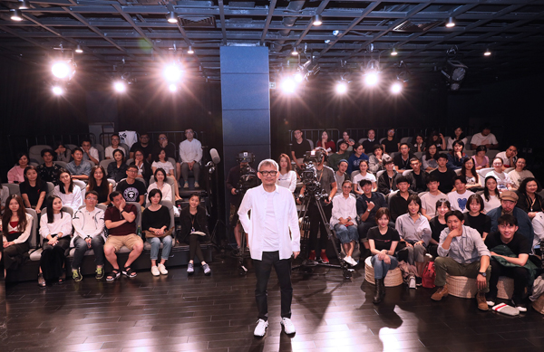 現(xiàn)場實踐碰撞人生況味 陳國富導演山下學堂上演“人生演出”