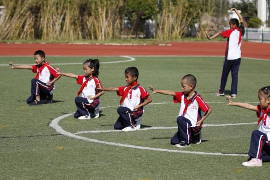“中國農村改革第一村”--小崗村孩子們的課間活動