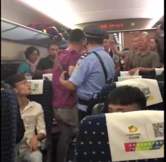 南寧鐵路局回應(yīng)“男子霸座毆打原座位乘客”：禁售車票180天