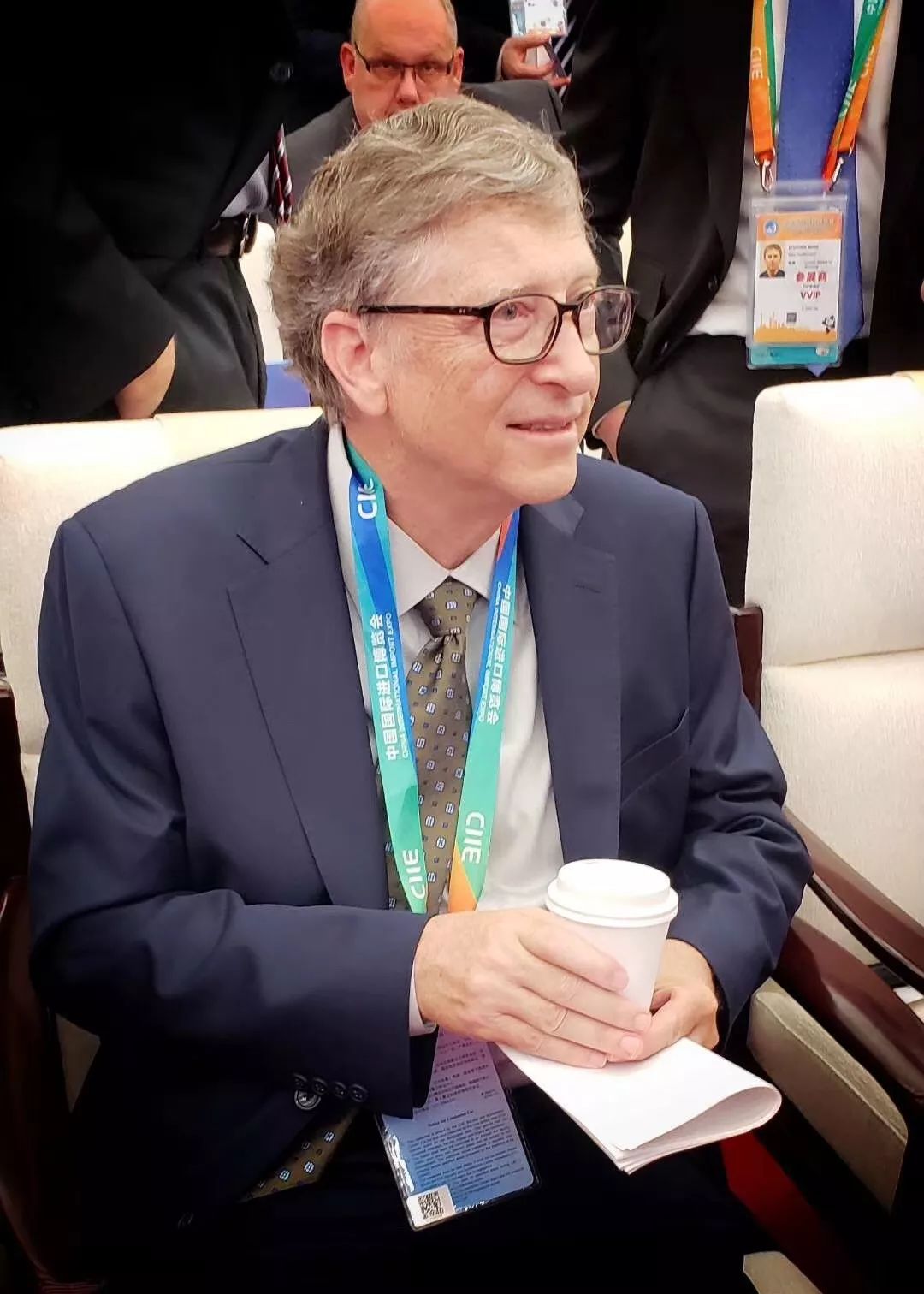 時政新聞眼｜開幕式結束后，習近平“巡館”看了些什么？