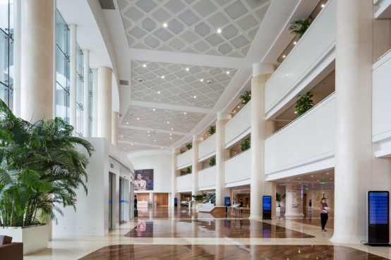 地產華表獎大咖云集 弘高創(chuàng)意董事長何寧應邀出席