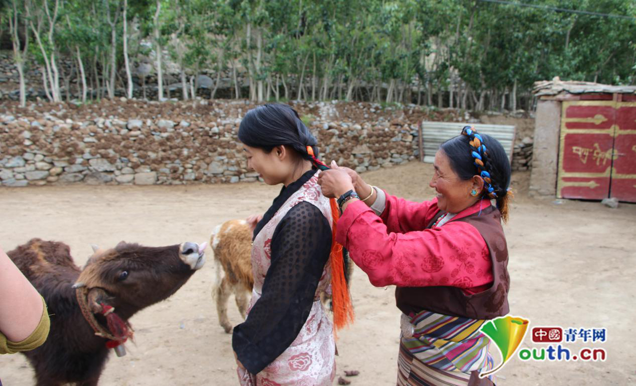 山東援藏姑娘陳婧：用熱血和勇氣點亮珠峰的光明使者