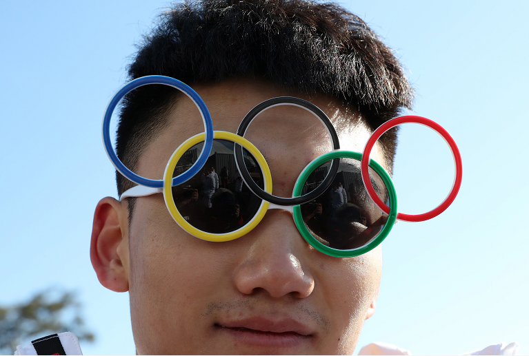 平昌冬奧會中國體育代表團升旗儀式在江陵運動員村舉行