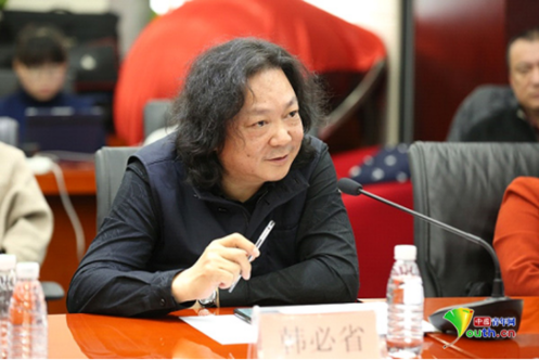 “中國綠色網(wǎng)絡(luò)建設(shè)與青少年健康成長”兩會(huì)代表委員座談會(huì)舉行