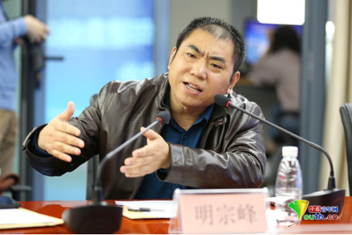 “中國綠色網(wǎng)絡(luò)建設(shè)與青少年健康成長”兩會(huì)代表委員座談會(huì)舉行