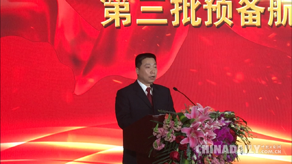 楊利偉:第三批預(yù)備航天員共選拔約17-18人 包含女性航天員