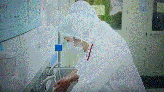 全程冷鏈制作,車間空氣都得符合衛生標準【十九大精神進央企】漲姿勢!帶你看一頓航空飛機餐是怎樣誕生的?