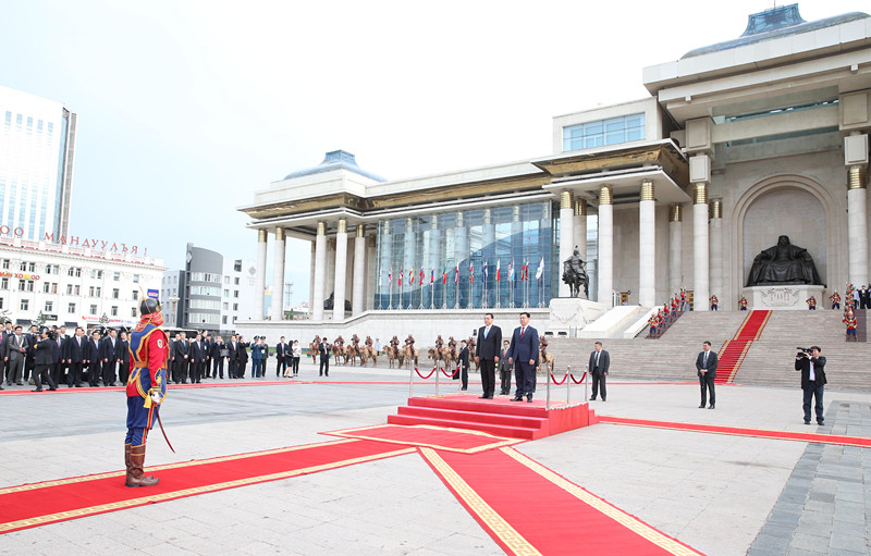 蒙古國總理舉行別具特色儀式歡迎李克強總理